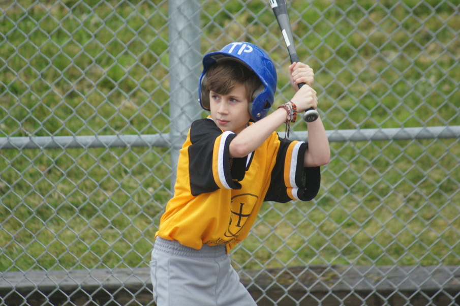 Henry (11) of the Orioles has an on-base-percentage of 1000 over more than eight at bats! Congrats Henry!